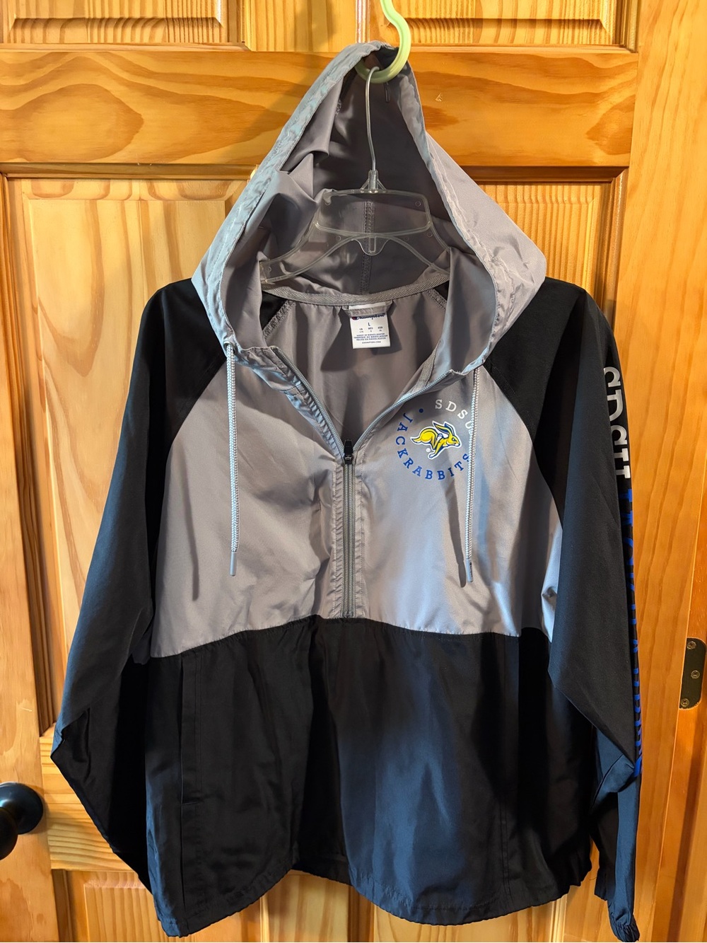 SDSU. Champion Gray Hooded Windbreaker Jacket